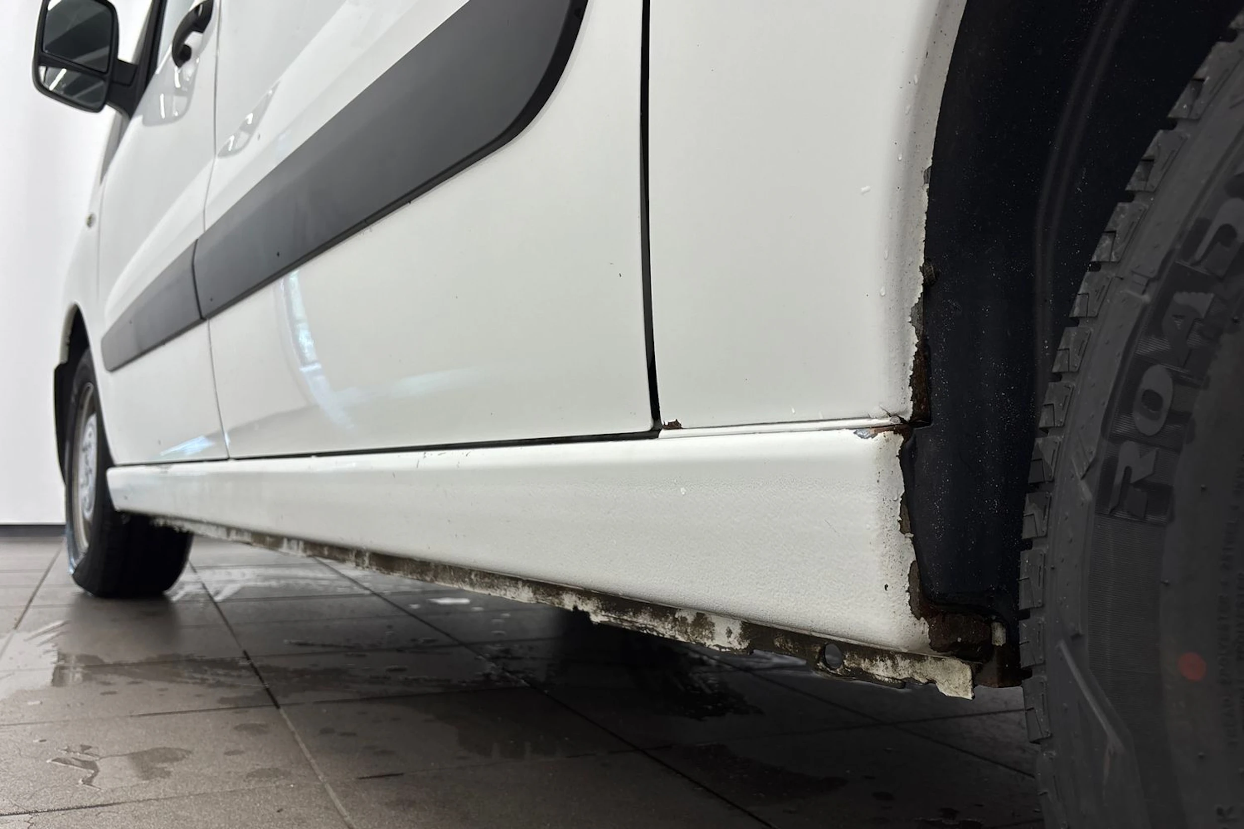 Valkoinen Toyota Proace 2015 kuva 29.