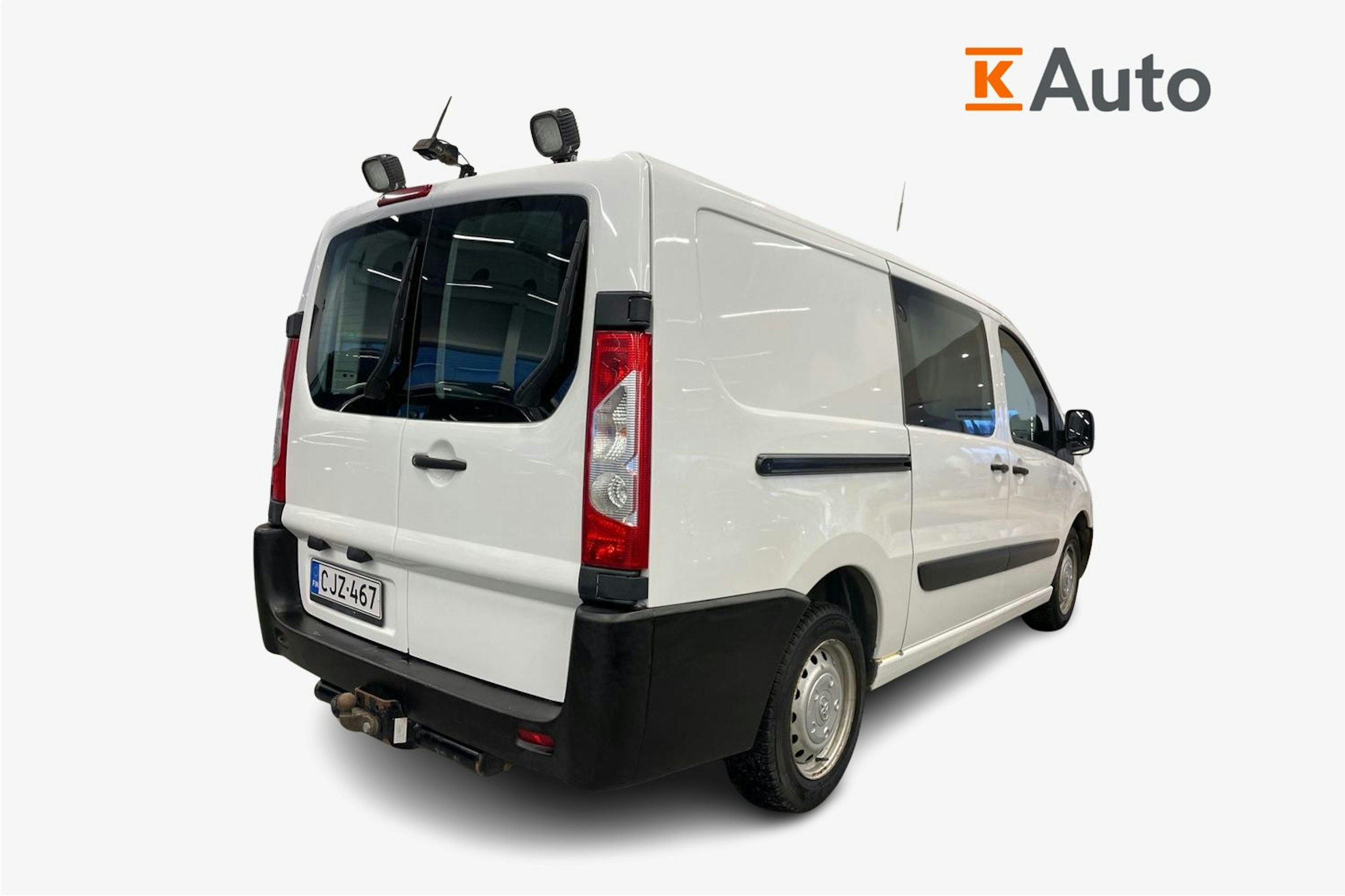 Valkoinen Toyota Proace 2015 kuva 3.