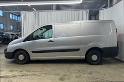 hopea Toyota Proace 2015 kuva 8.