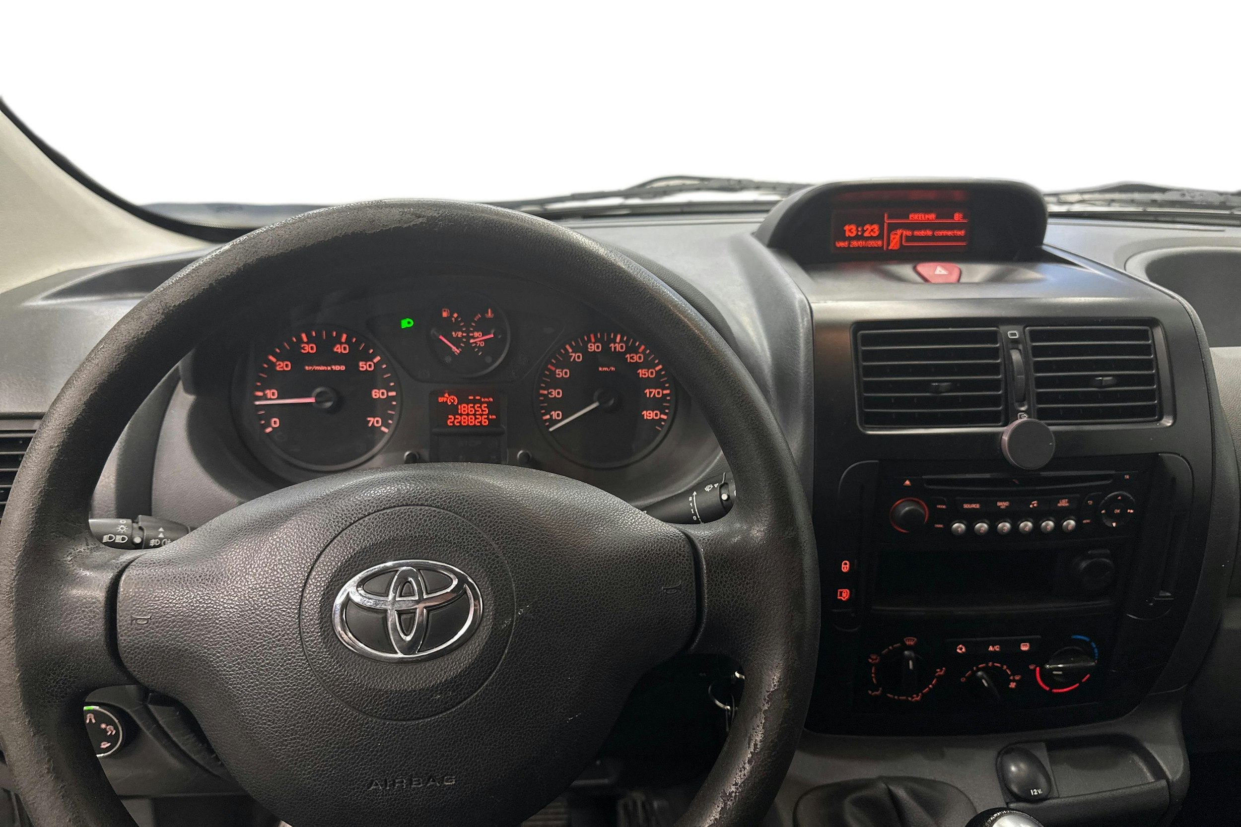 hopea Toyota Proace 2015 kuva 11.