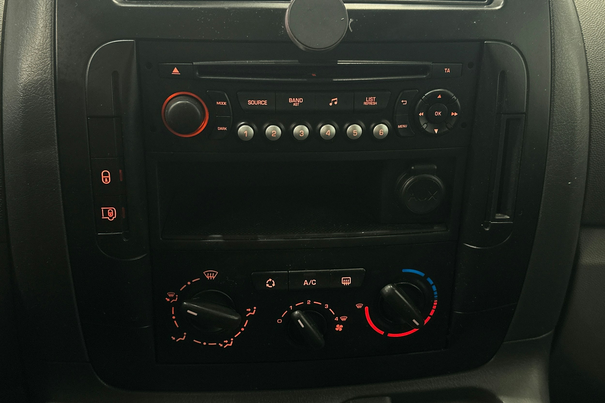 hopea Toyota Proace 2015 kuva 18.