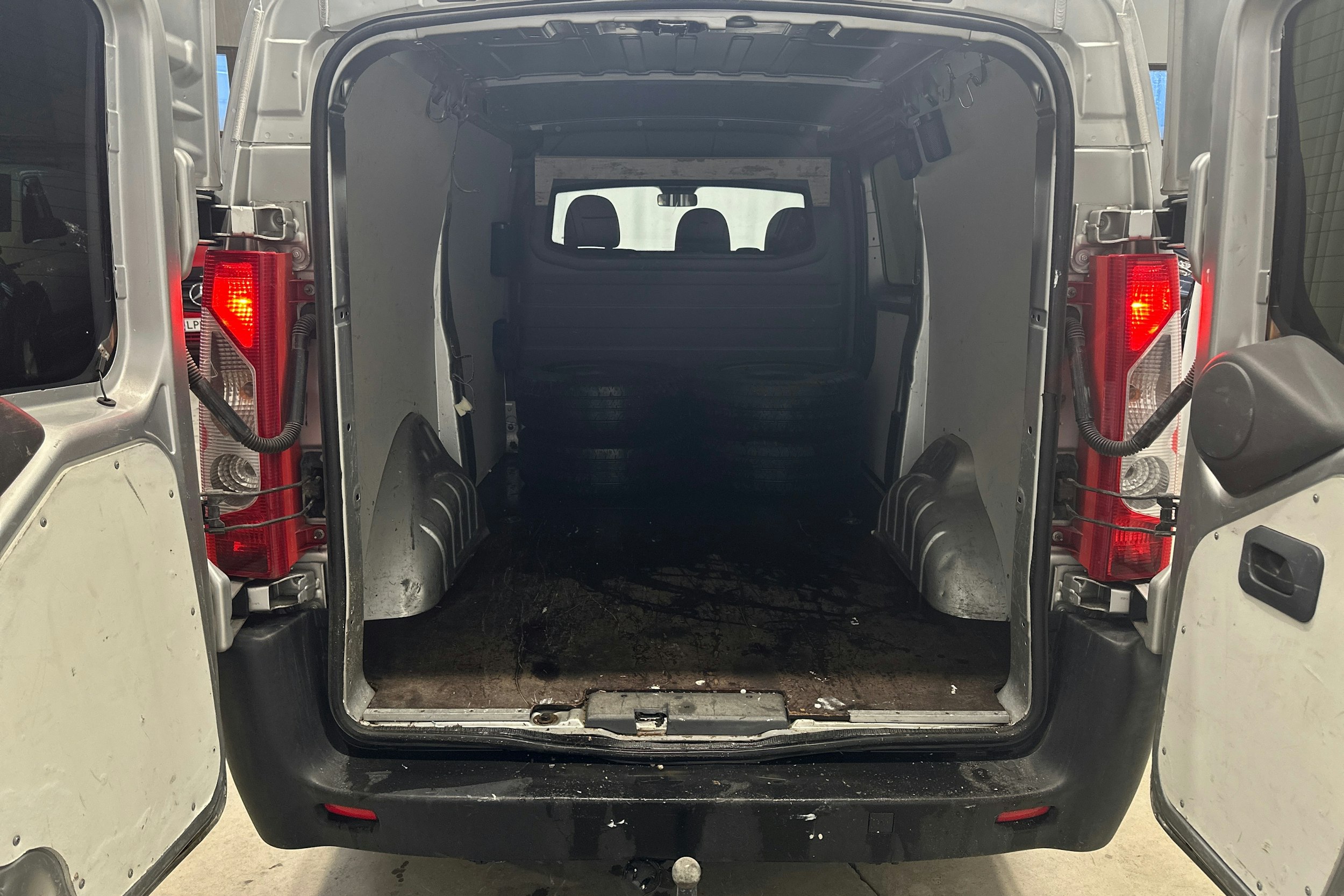 hopea Toyota Proace 2015 kuva 24.