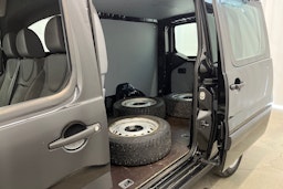 musta Toyota Proace 2015 kuva 17.