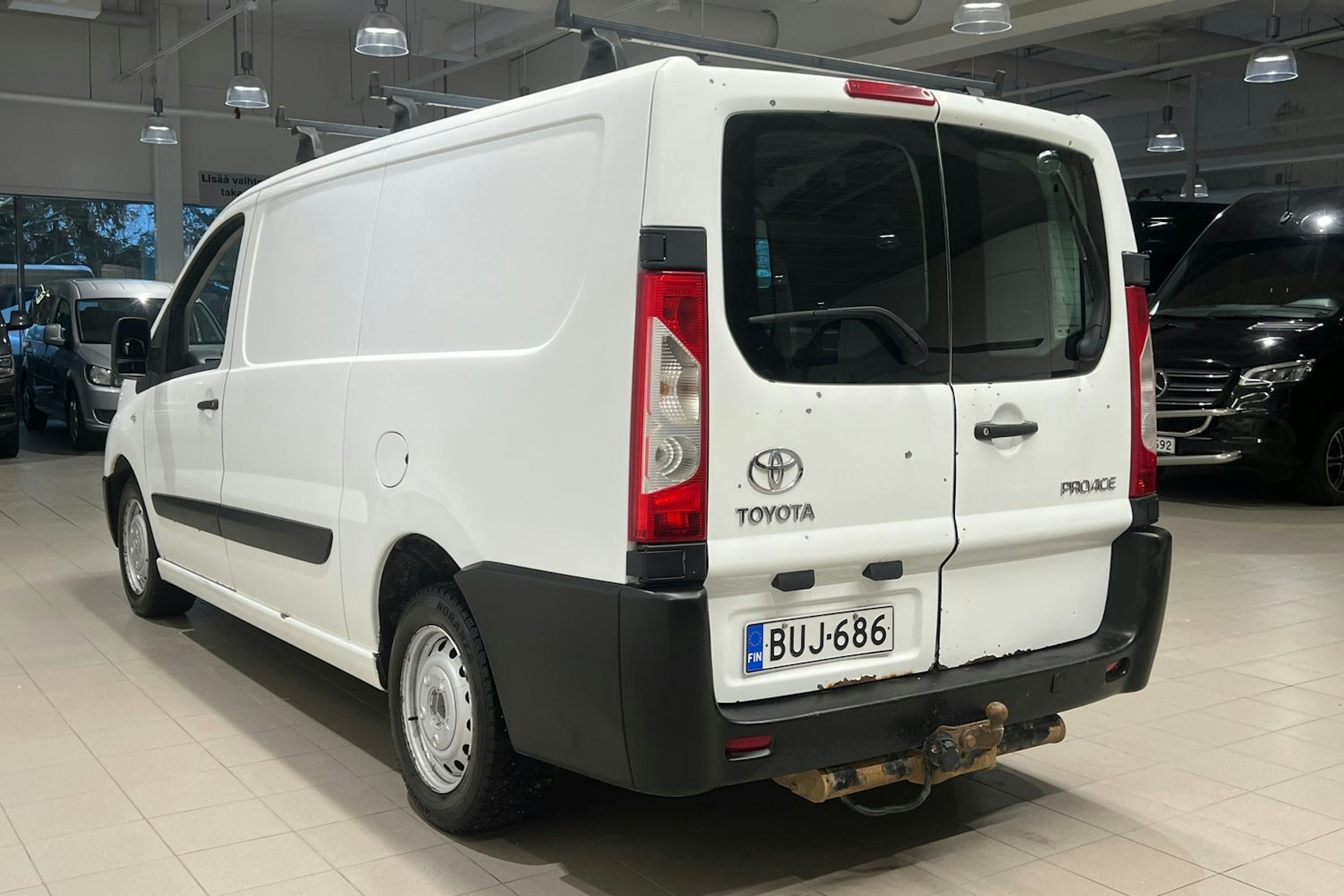 Valkoinen Toyota Proace 2016 kuva 20.
