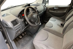 musta Toyota Proace 2016 kuva 7.