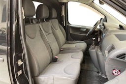 musta Toyota Proace 2016 kuva 10.