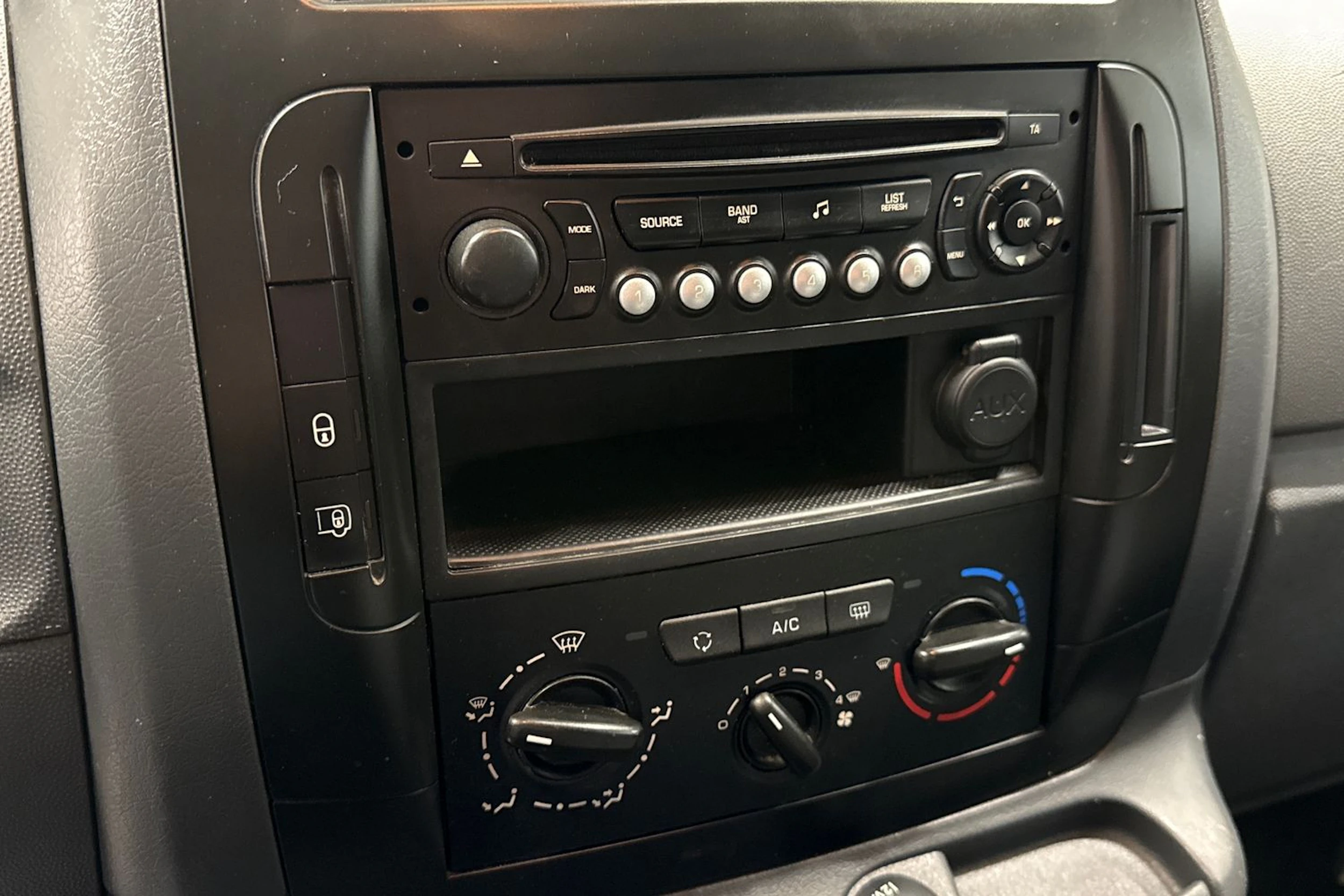 hopea Toyota Proace 2016 kuva 19.