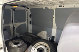 valkoinen Toyota Proace 2016 kuva 11.