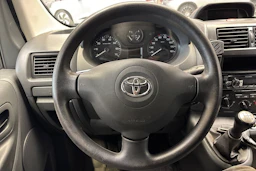valkoinen Toyota Proace 2016 kuva 16.