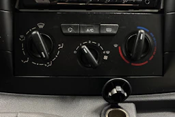 valkoinen Toyota Proace 2016 kuva 18.