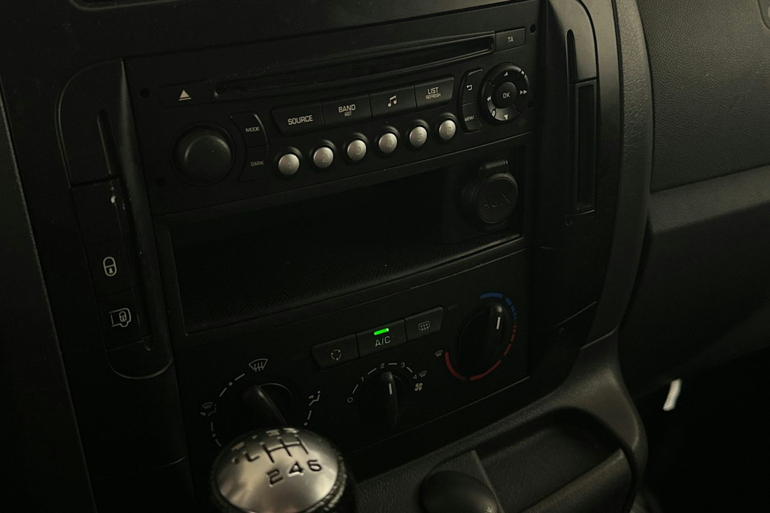 Musta Toyota Proace 2016 kuva 17.