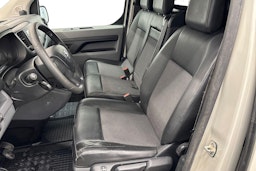harmaa Toyota Proace 2016 kuva 8.
