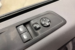 harmaa Toyota Proace 2016 kuva 18.