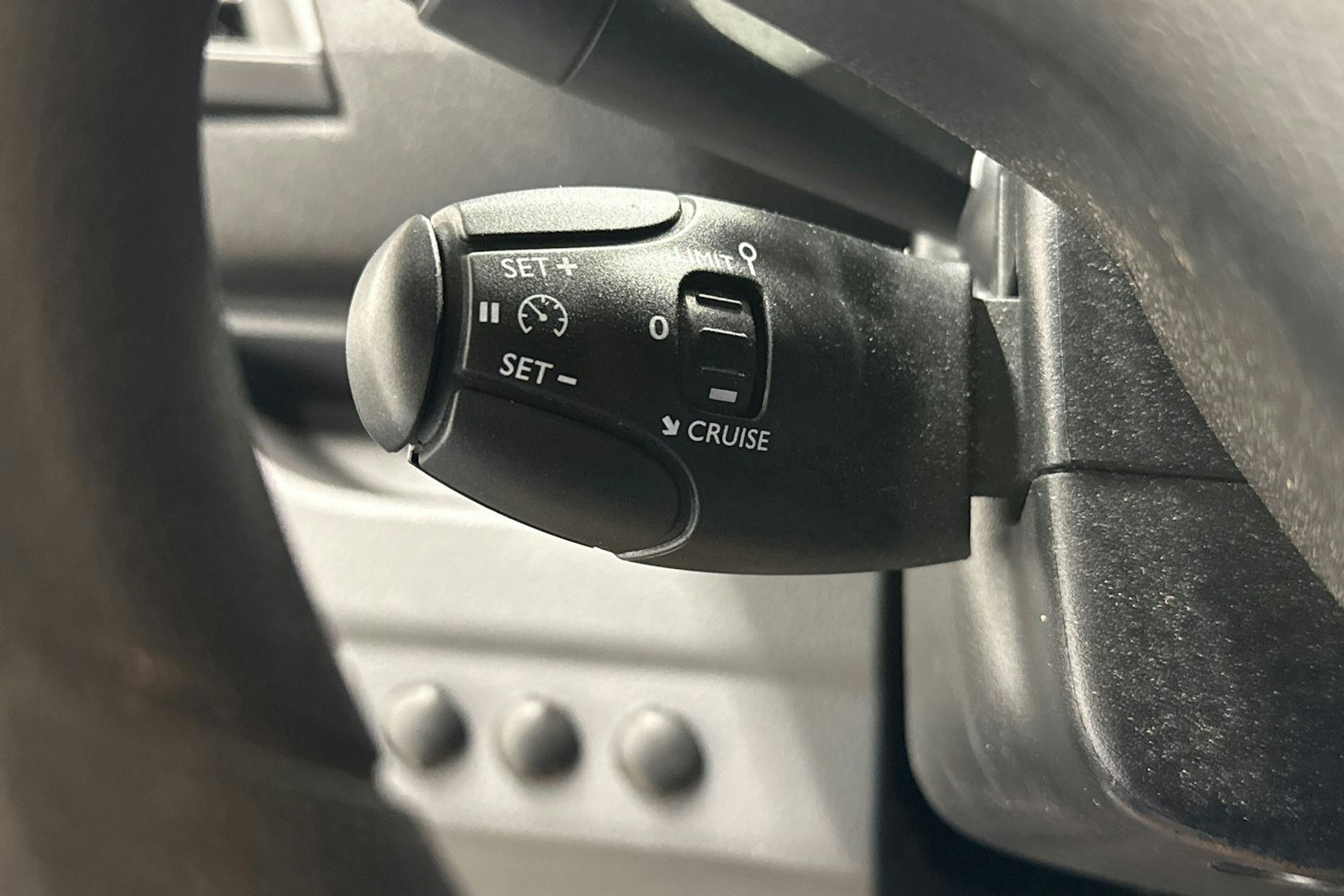 musta Toyota Proace 2017 kuva 17.