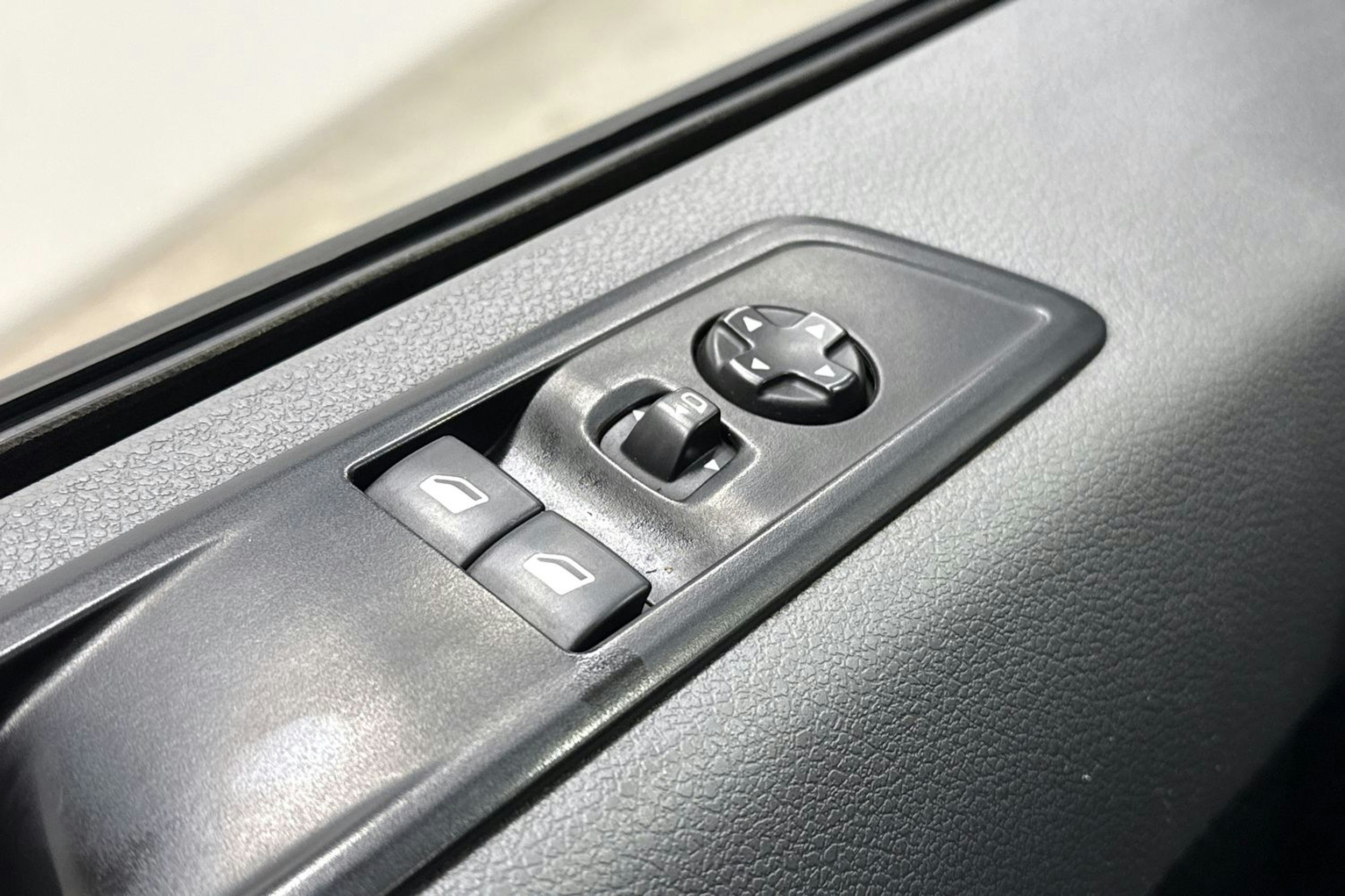 musta Toyota Proace 2017 kuva 19.