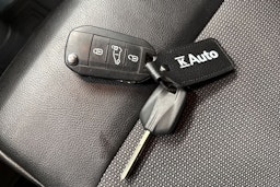 musta Toyota Proace 2017 kuva 21.