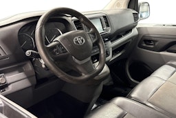 Musta Toyota Proace 2017 kuva 8.
