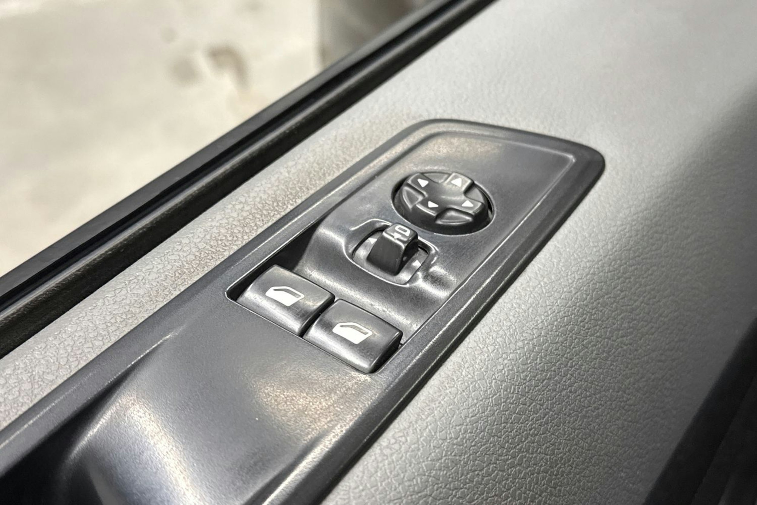 Musta Toyota Proace 2017 kuva 19.