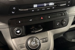 Musta Toyota Proace 2017 kuva 21.