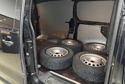 Musta Toyota Proace 2017 kuva 10.