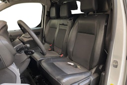 valkoinen Toyota Proace 2017 kuva 9.