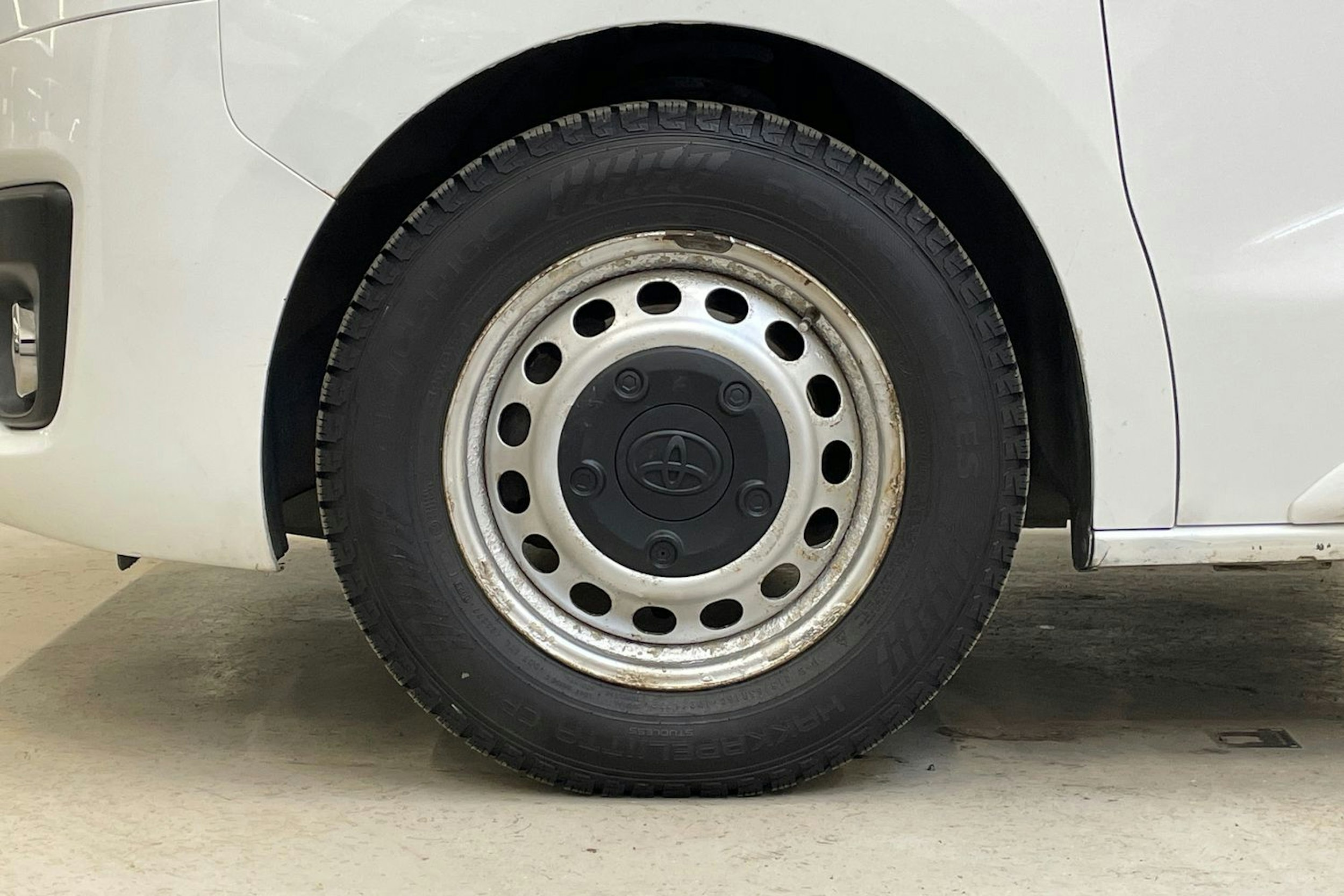 valkoinen Toyota Proace 2017 kuva 11.