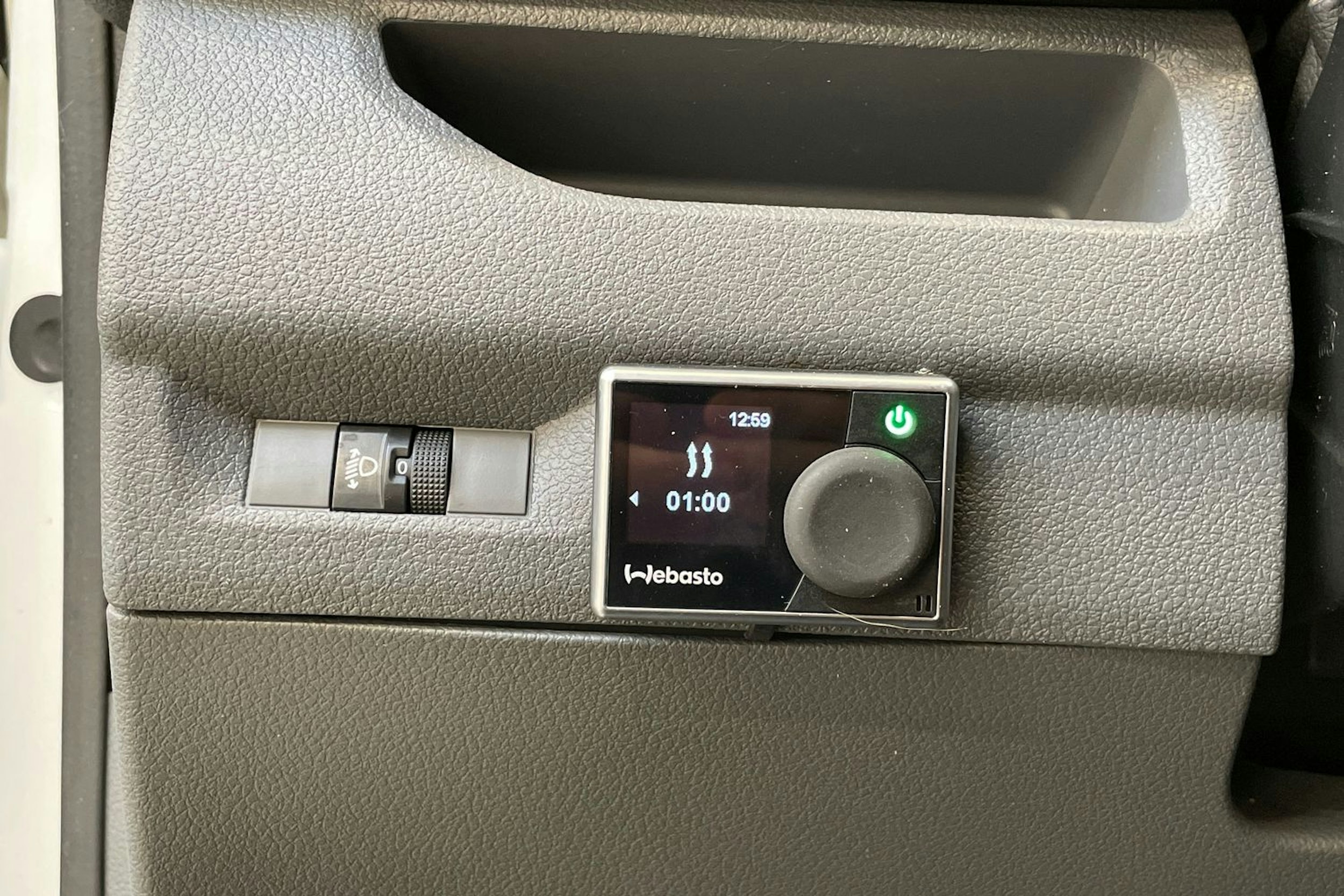 valkoinen Toyota Proace 2017 kuva 17.