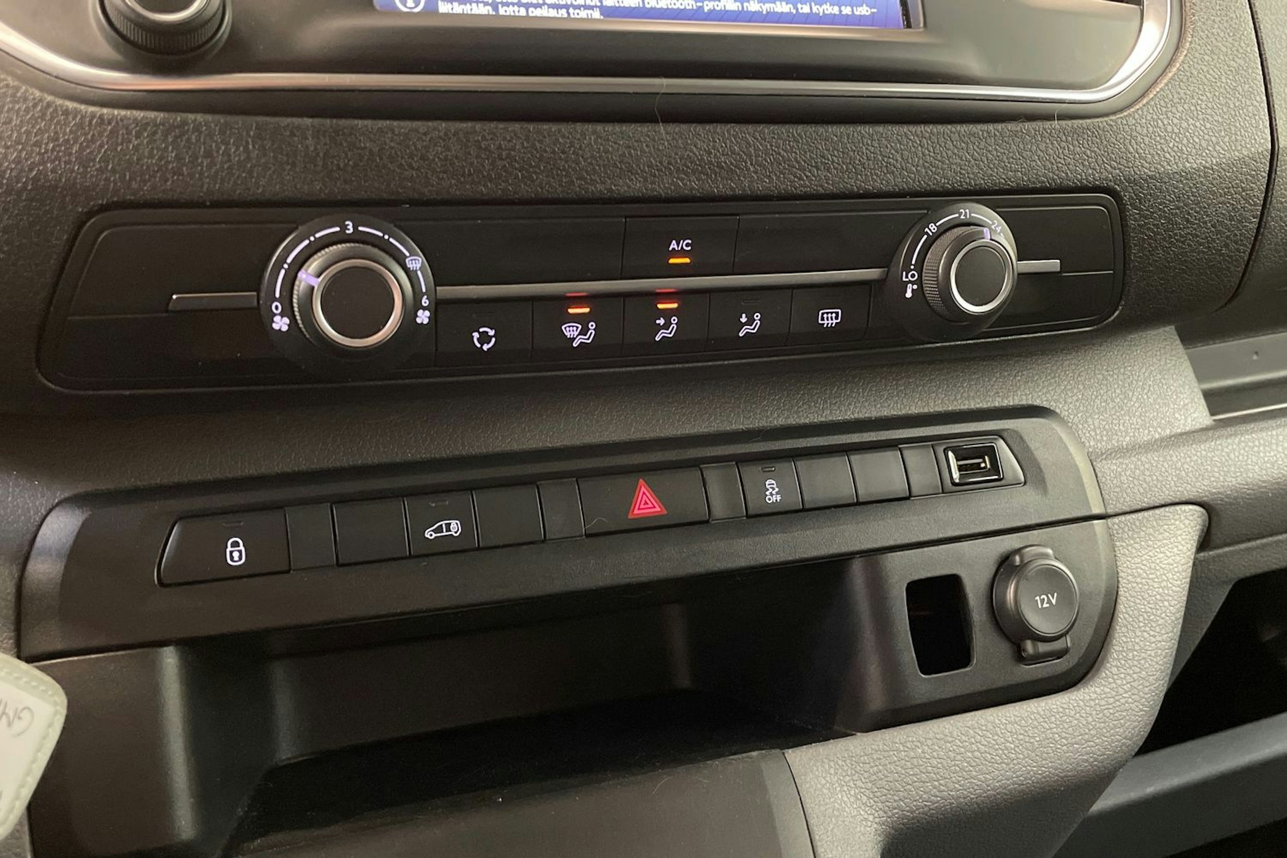 valkoinen Toyota Proace 2017 kuva 20.