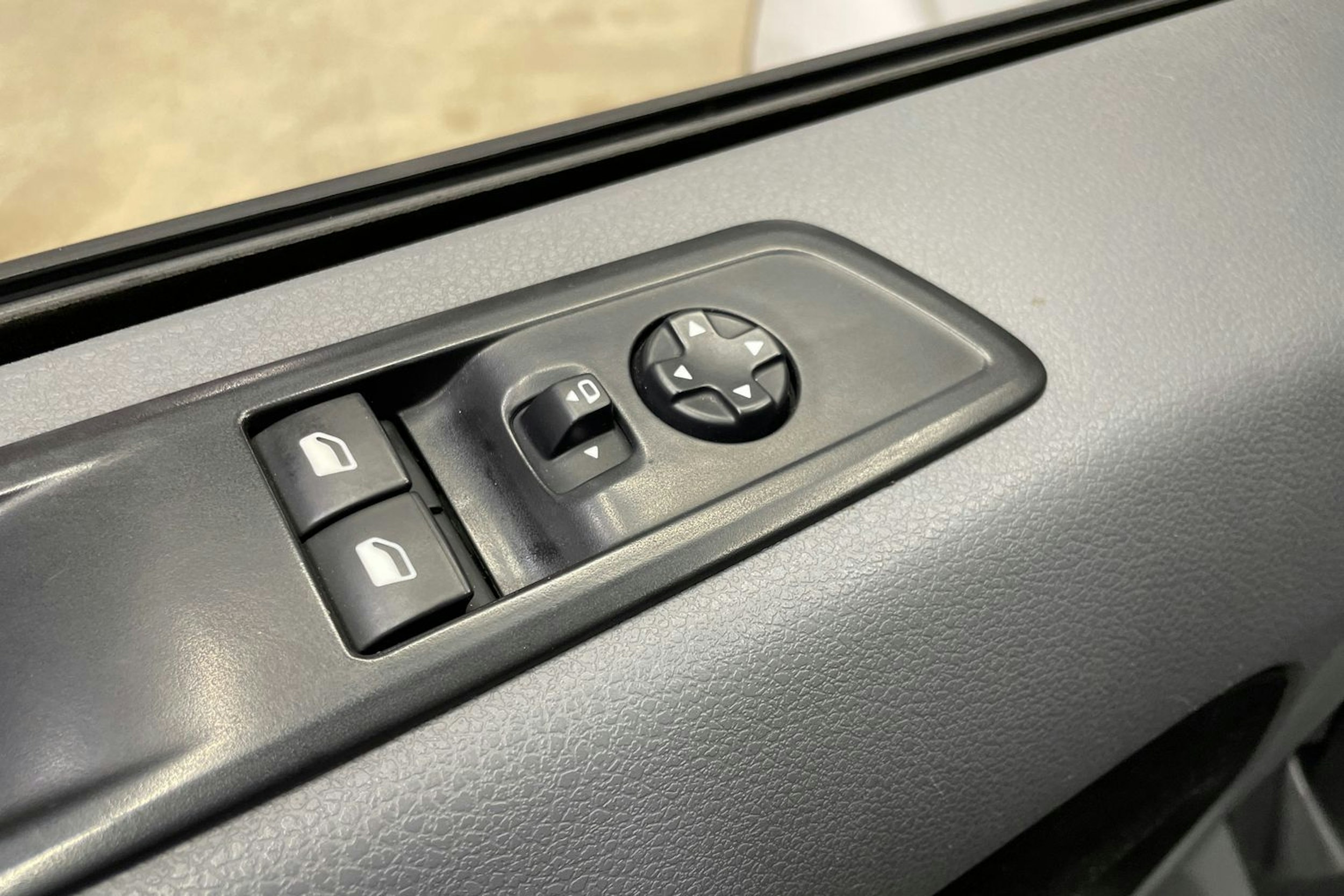 valkoinen Toyota Proace 2017 kuva 21.