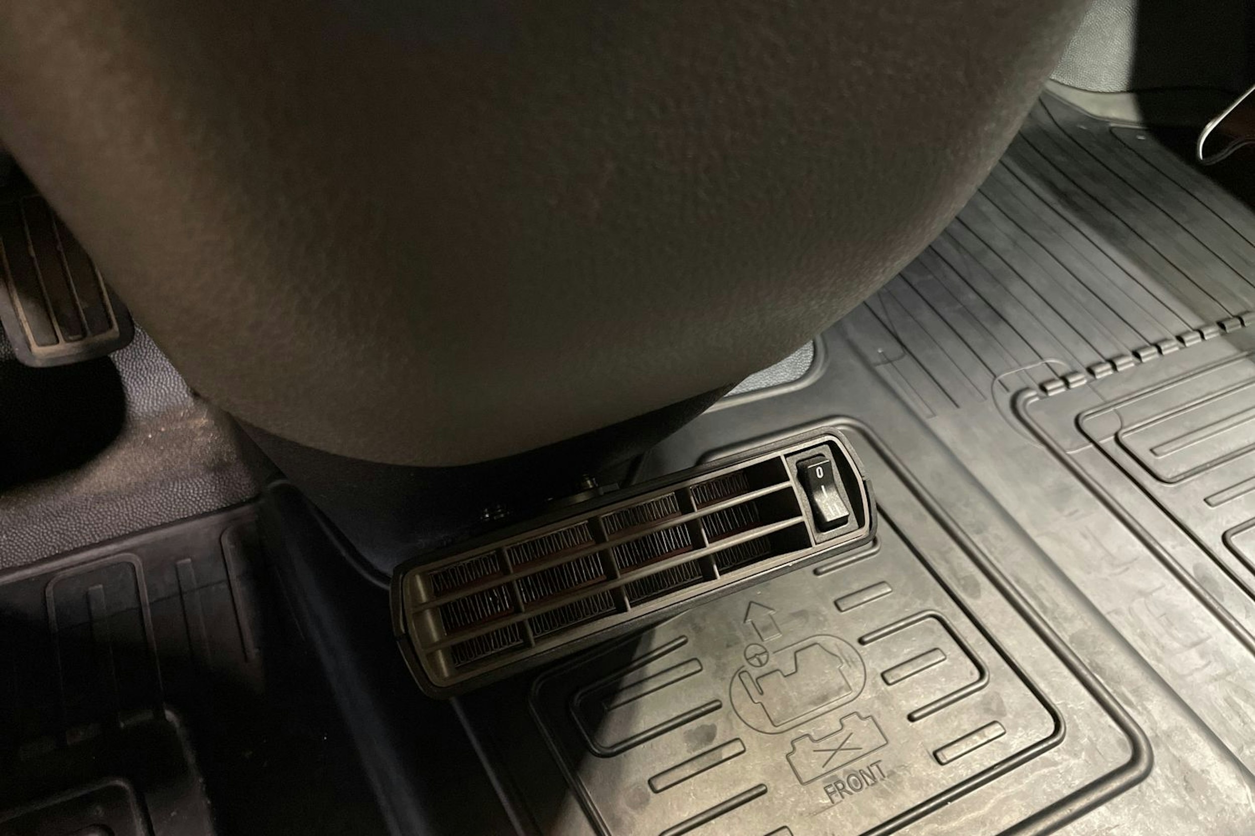 valkoinen Toyota Proace 2017 kuva 23.