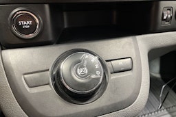 valkoinen Toyota Proace 2017 kuva 30.