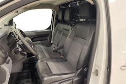 valkoinen Toyota Proace 2017 kuva 8.