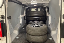 valkoinen Toyota Proace 2017 kuva 16.