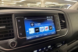 valkoinen Toyota Proace 2017 kuva 23.