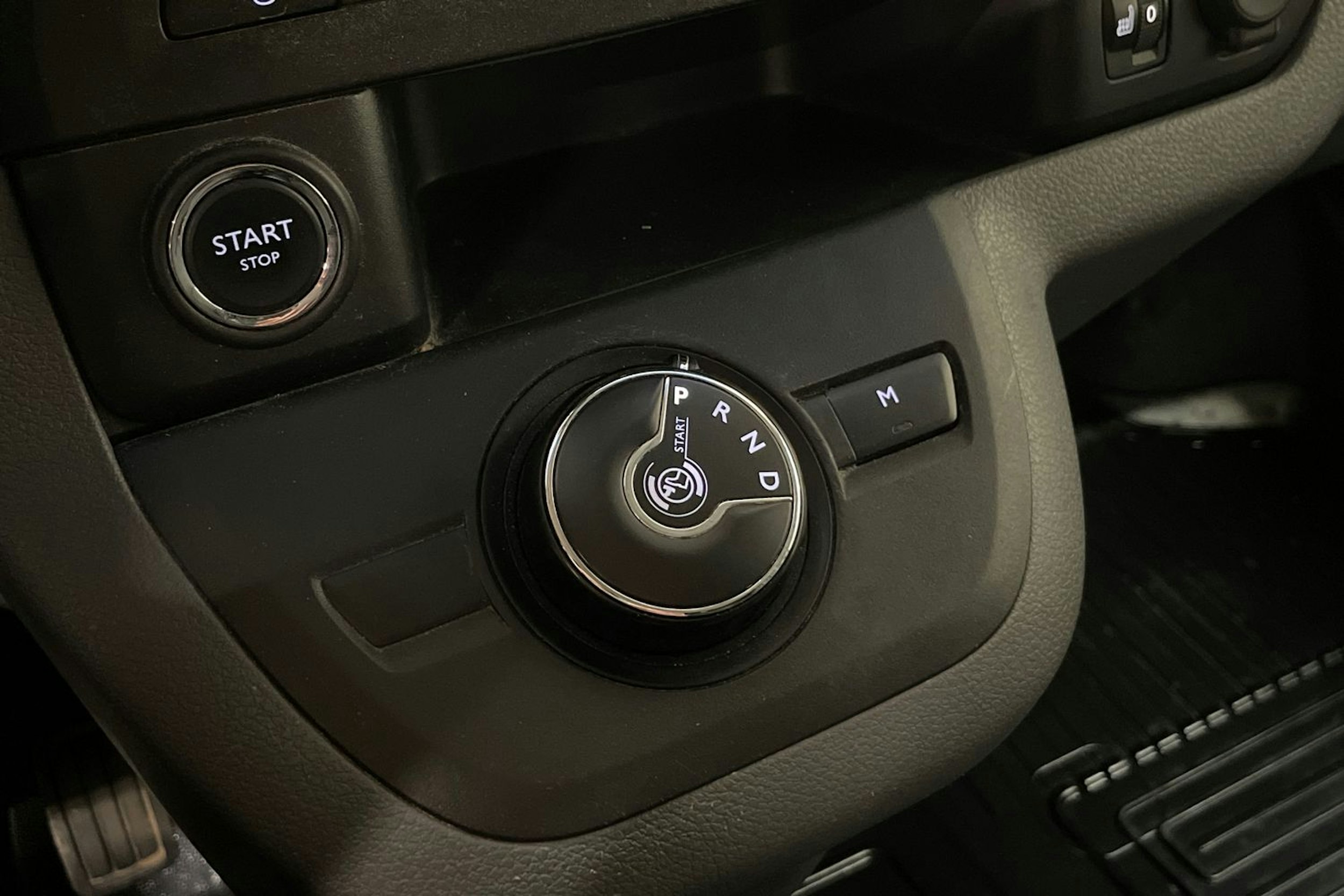 valkoinen Toyota Proace 2017 kuva 29.