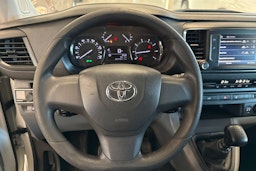 valkoinen Toyota Proace 2017 kuva 18.