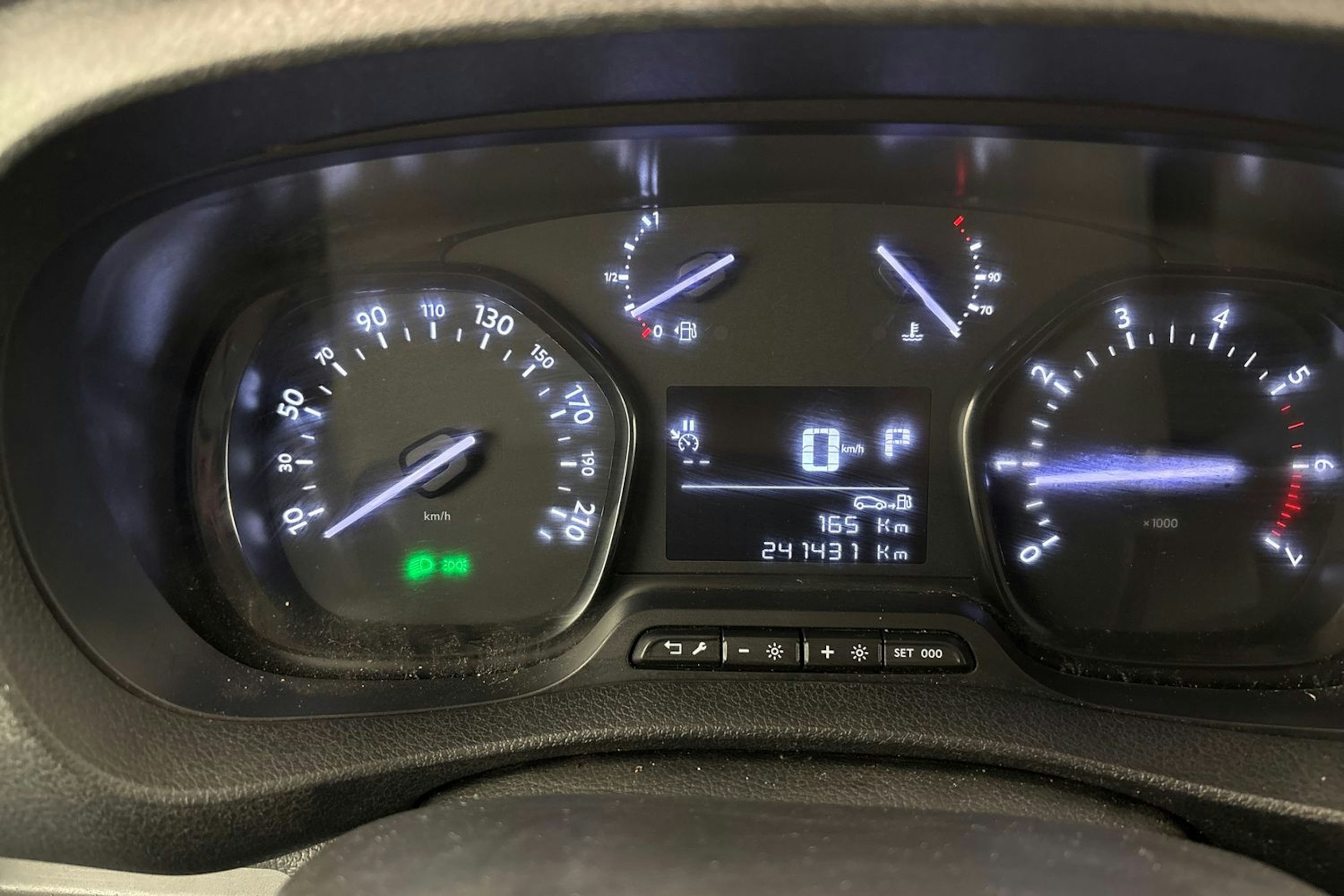 valkoinen Toyota Proace 2017 kuva 24.