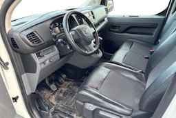 valkoinen Toyota Proace 2017 kuva 3.
