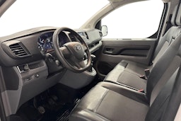 valkoinen Toyota Proace 2018 kuva 6.