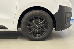 valkoinen Toyota Proace 2018 kuva 9.
