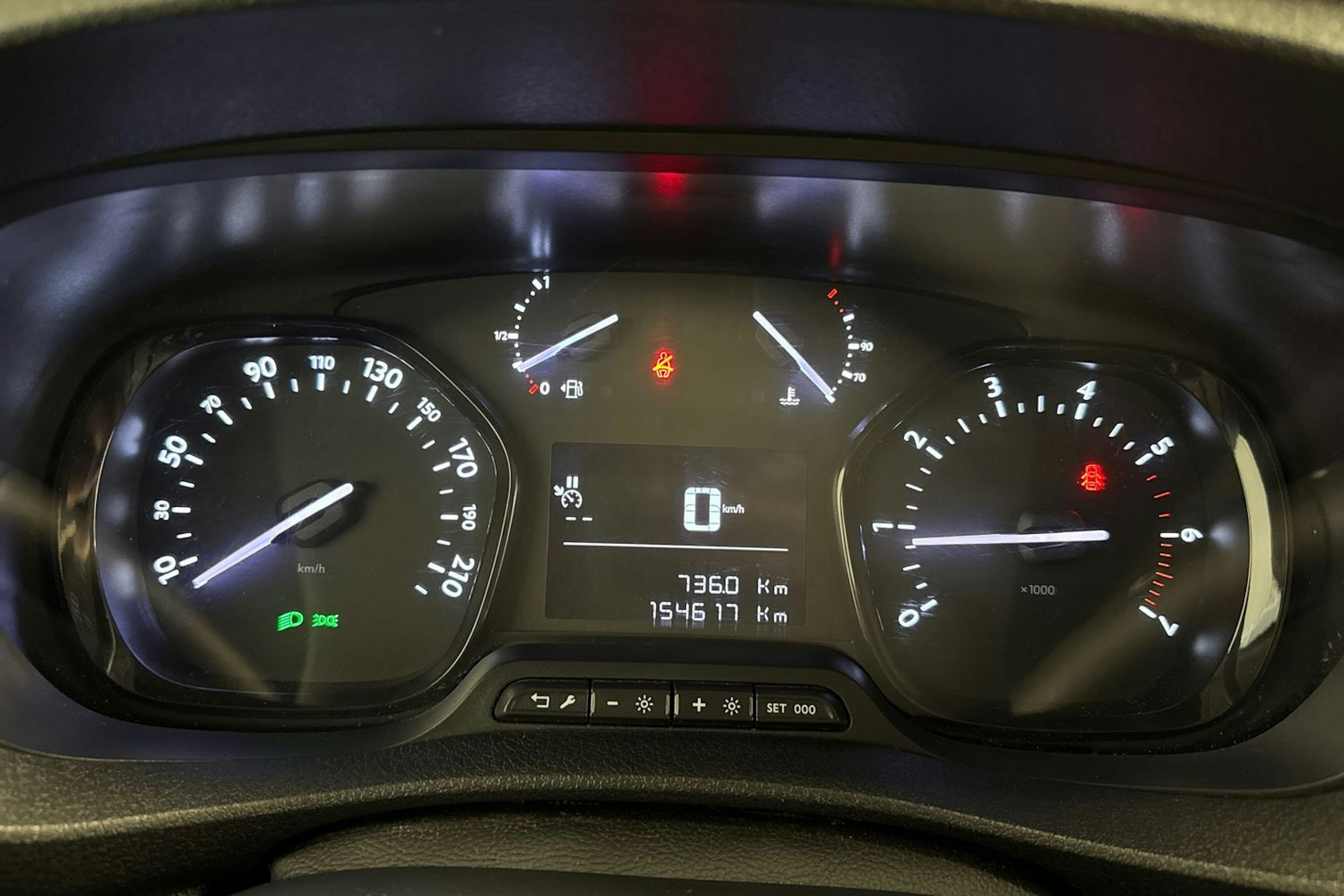 valkoinen Toyota Proace 2018 kuva 11.