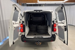 valkoinen Toyota Proace 2018 kuva 16.