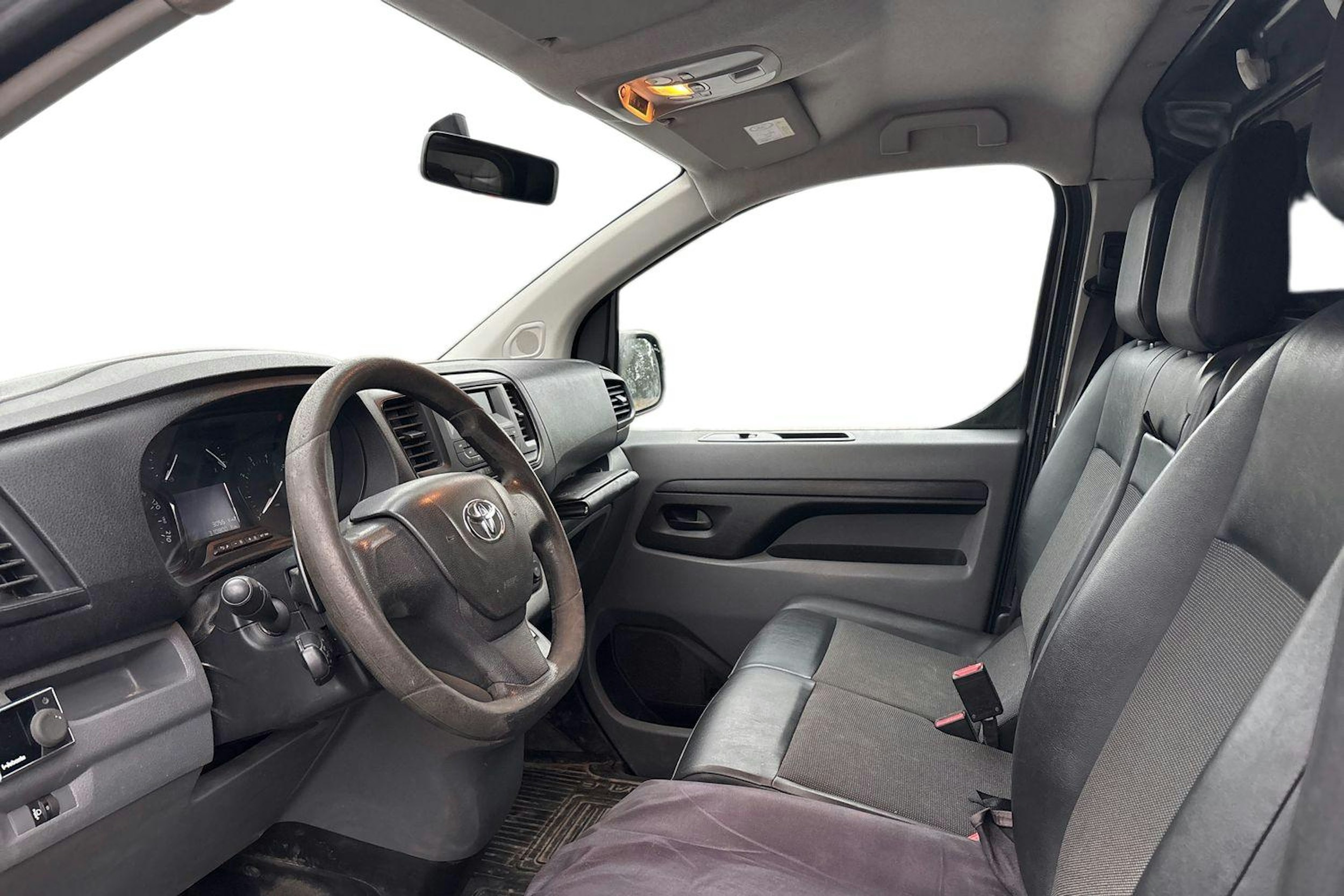 harmaa Toyota Proace 2017 kuva 3.