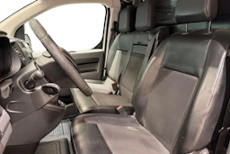 valkoinen Toyota Proace 2017 kuva 11.