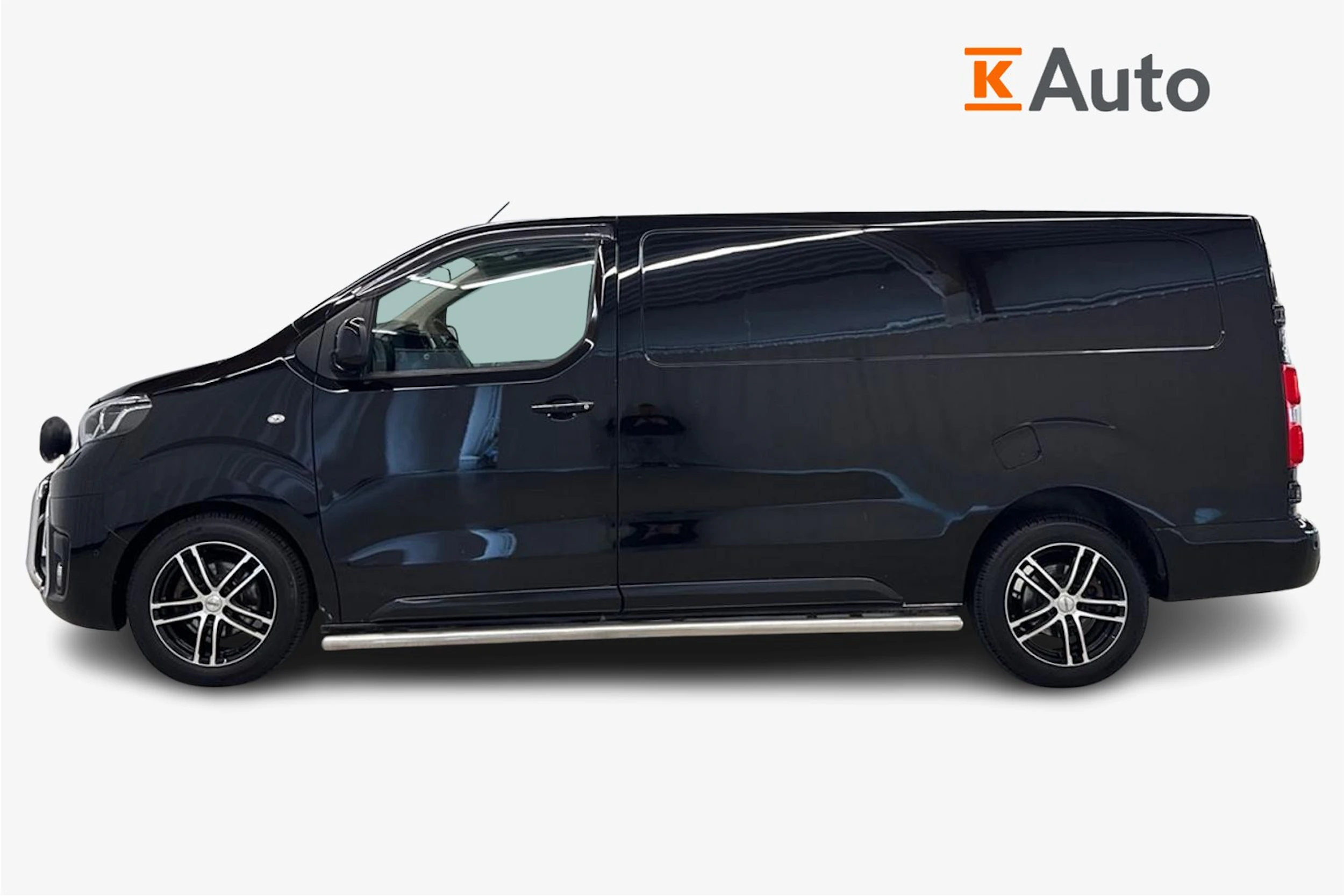 musta Toyota Proace 2017 kuva 7.