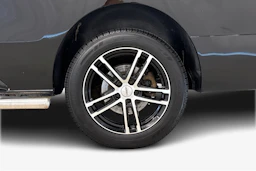 musta Toyota Proace 2017 kuva 12.