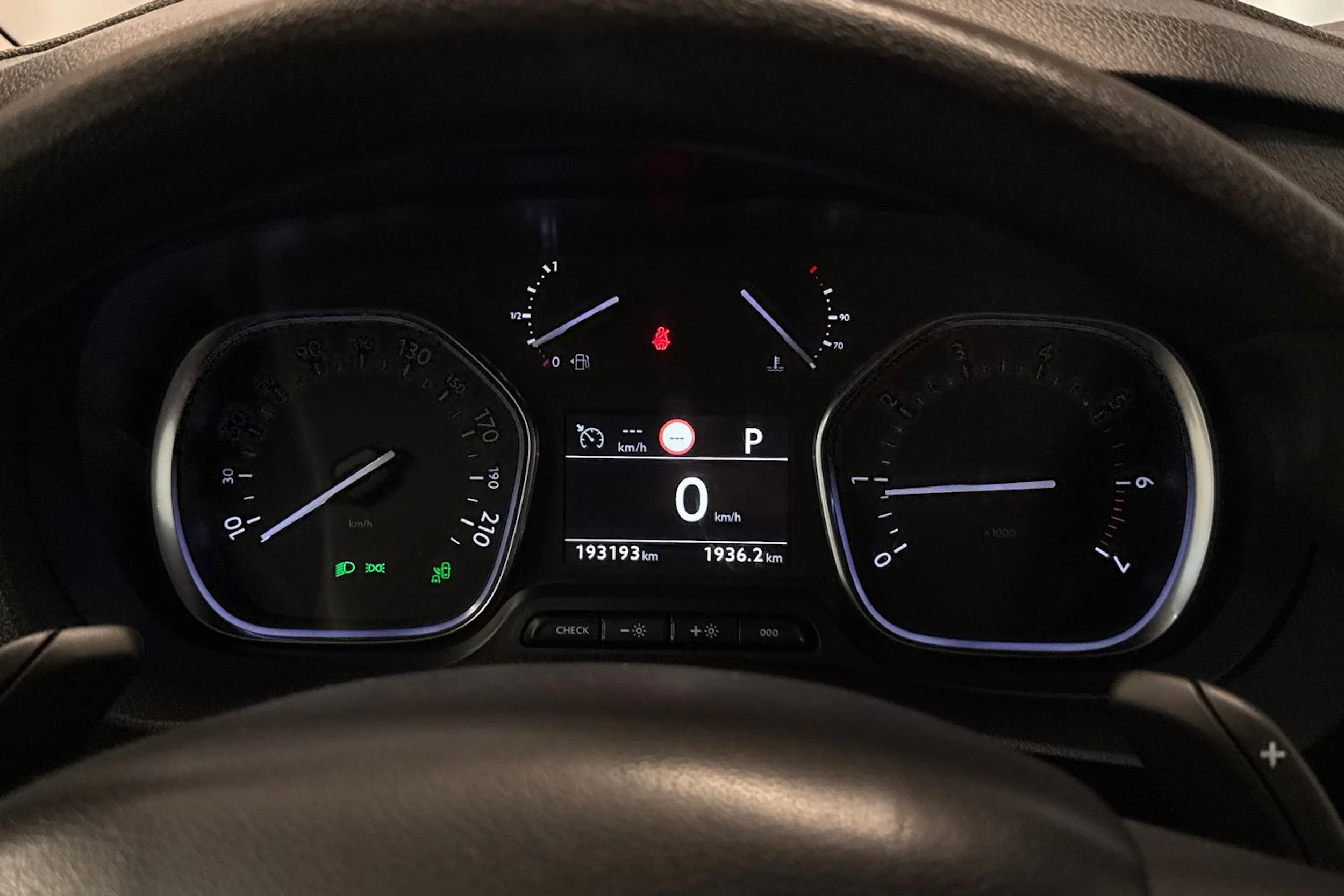 musta Toyota Proace 2017 kuva 15.
