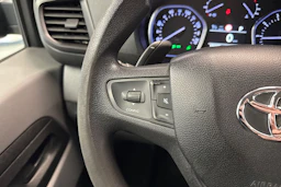 musta Toyota Proace 2017 kuva 16.