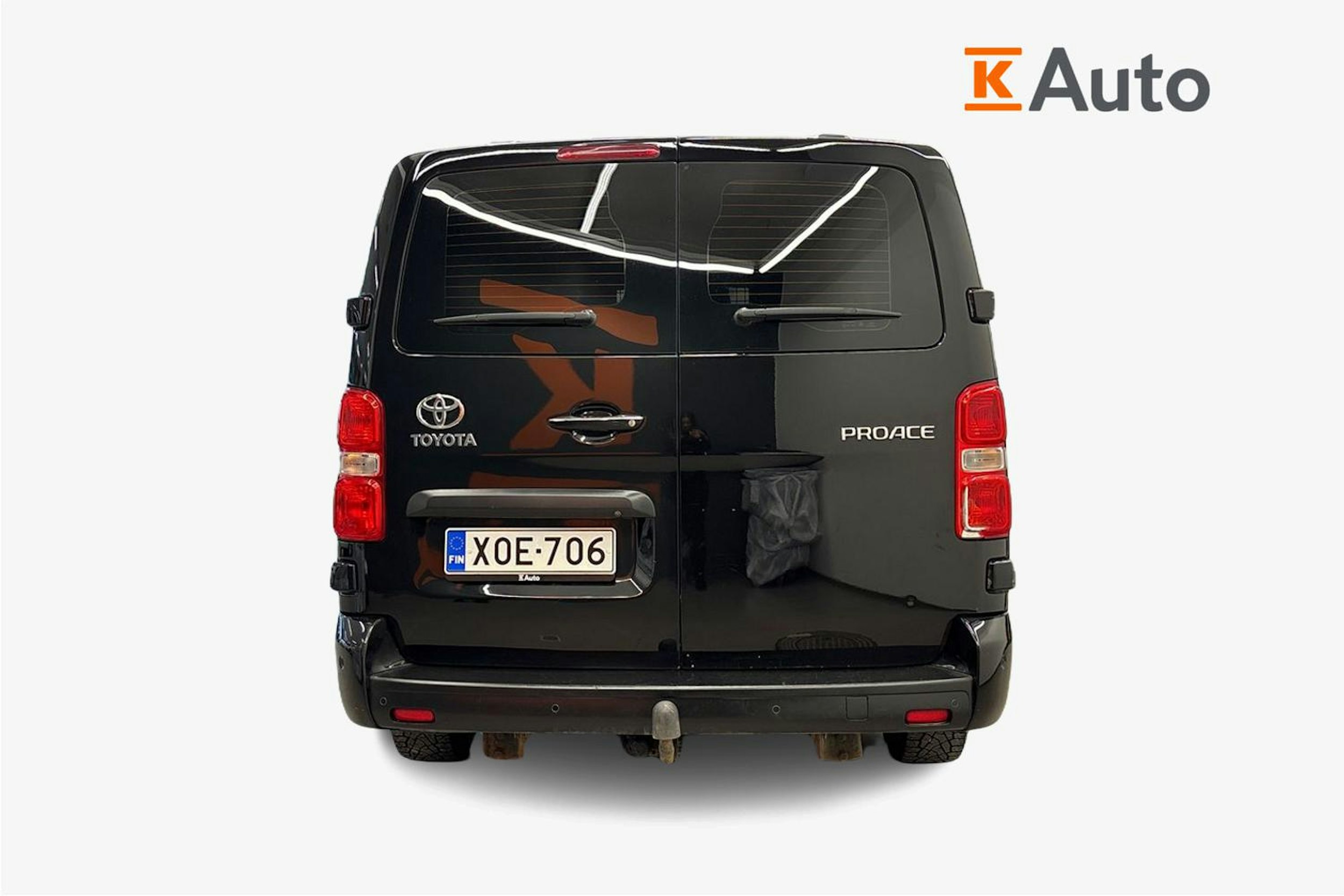 Musta Toyota Proace 2017 kuva 3.
