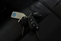 valkoinen Toyota Proace 2018 kuva 23.